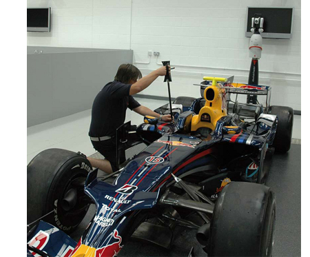 Leica Absolute Tracker da alas al Red Bull Racing