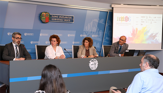 IZAR: Patrocinio del Proyecto EKOS (economía social) dirigido a la juventud