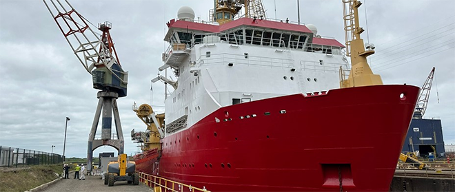 ROXTEC garantiza la protección del buque HMS Protector con su innovadora solución de sellado