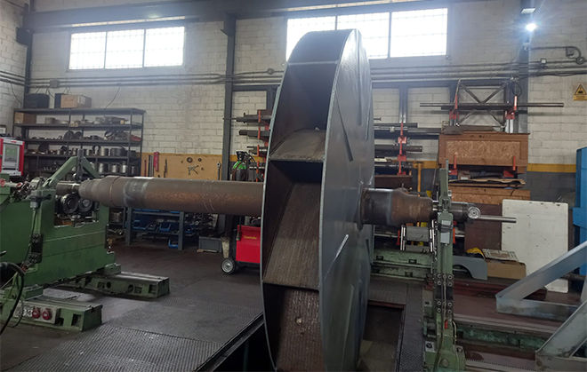CASTOLIN | Reparación de Ventilador exhaustor de horno de cemento: Sustitución de palas 