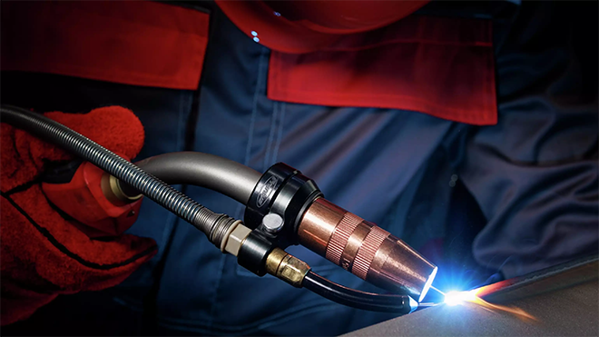 Fronius presenta Velo: Velocity Assistant para soldadura manual MIG/MAG